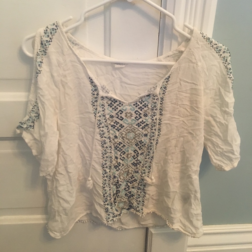 Light Aeropostale white blouse